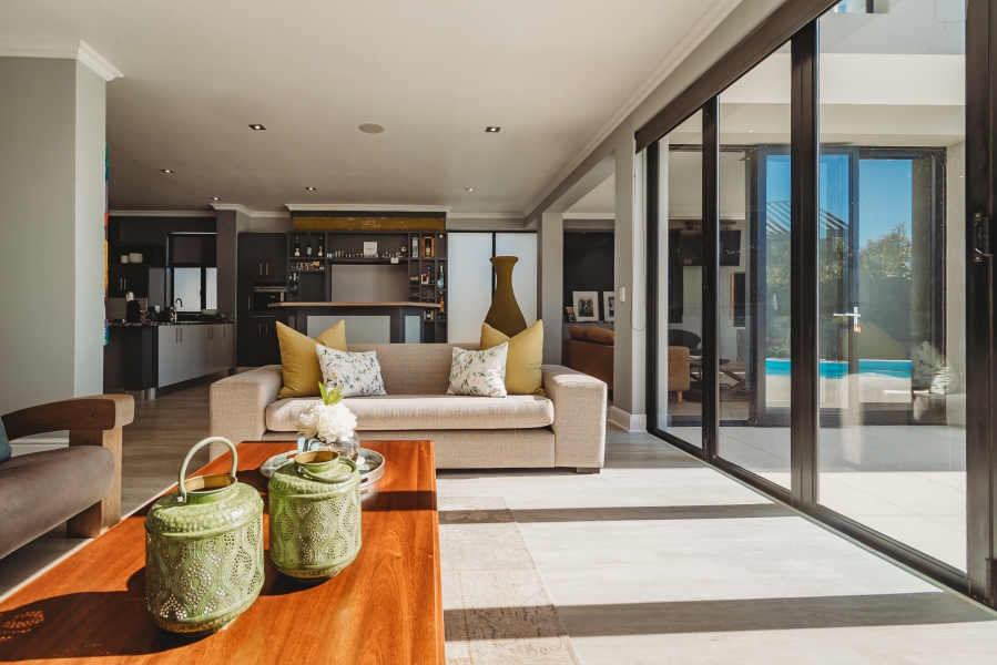 4 Bedroom Property for Sale in Herolds Bay Western Cape